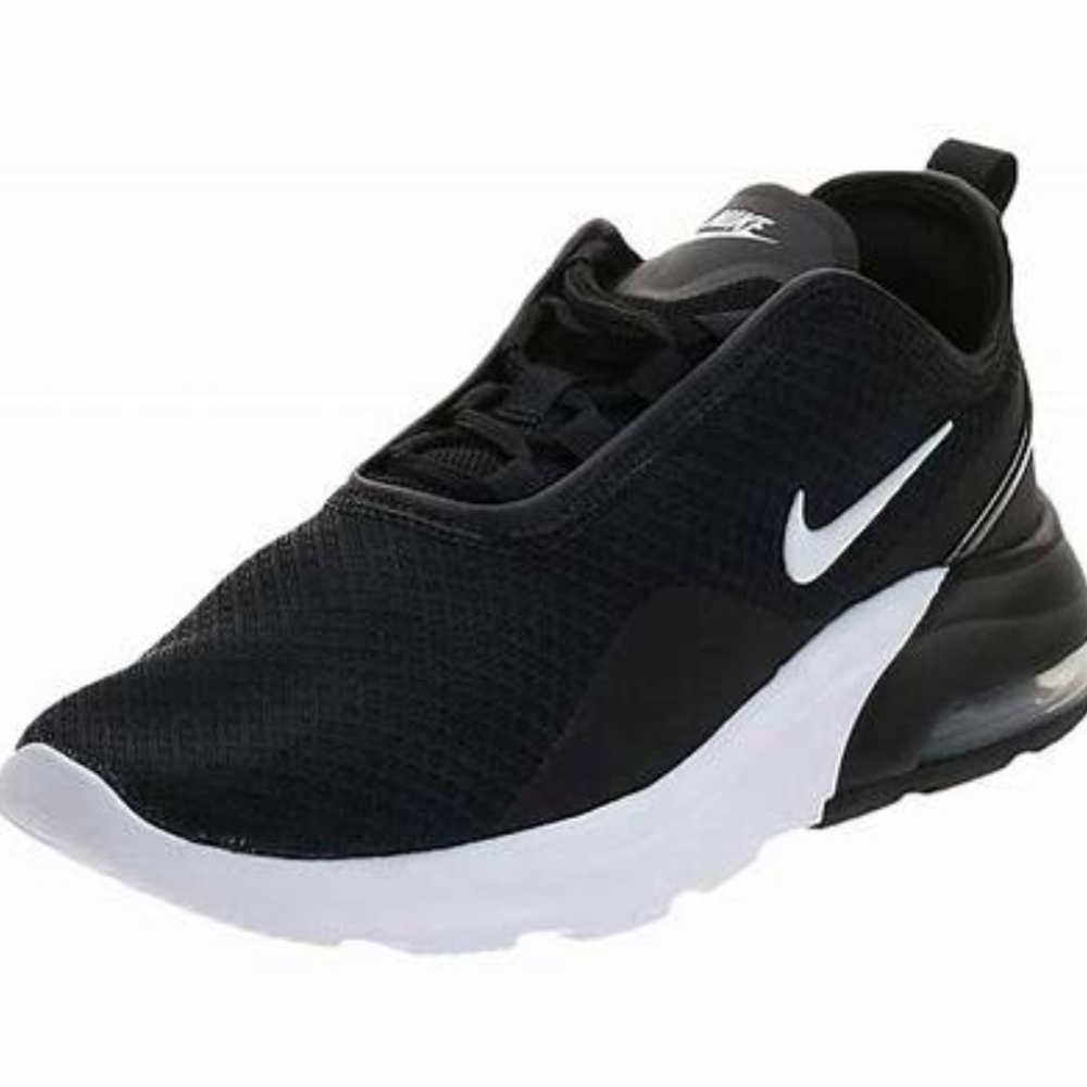 Women’s  Nike Air Max Motion 2